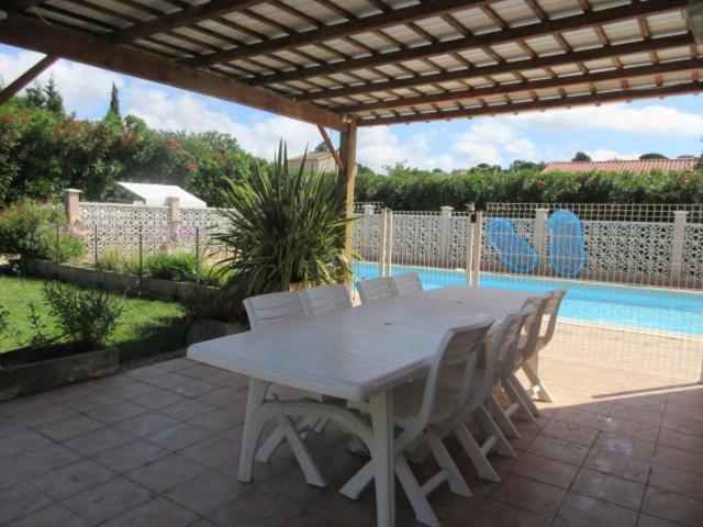 Studio Agreable Et Tres Lumineux Salles-dʼAude المظهر الخارجي الصورة